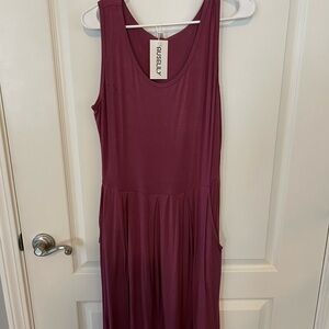Mauve knee-length sleeveless sundress with scoop neck